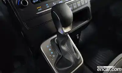 Hyundai Staria 2026 1.6 автомат (гидро), миниатюра 9