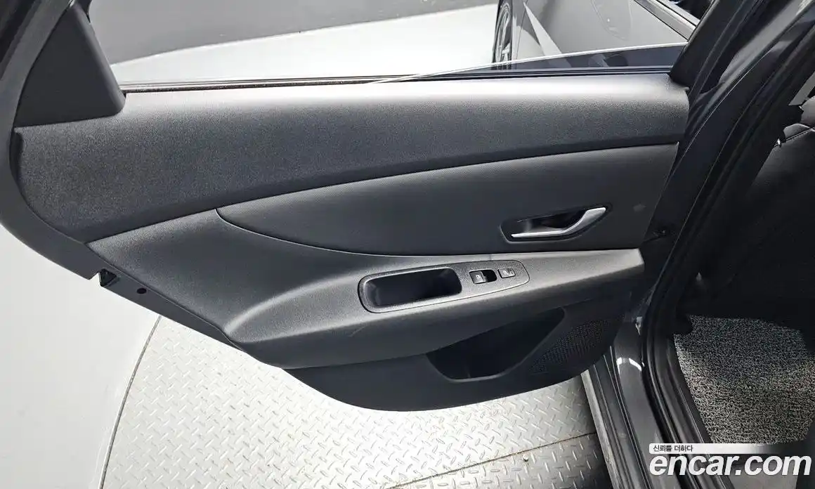 Hyundai Avante 2025 1.6 автомат (гидро), фото 14