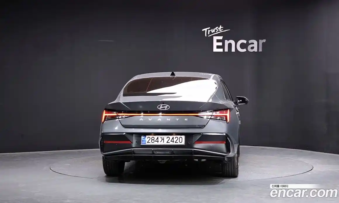 Hyundai Avante 2025 1.6 автомат (гидро), фото 3