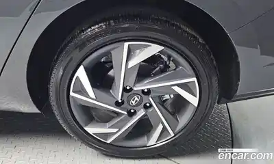 Hyundai Avante 2025 1.6 автомат (гидро), миниатюра 6