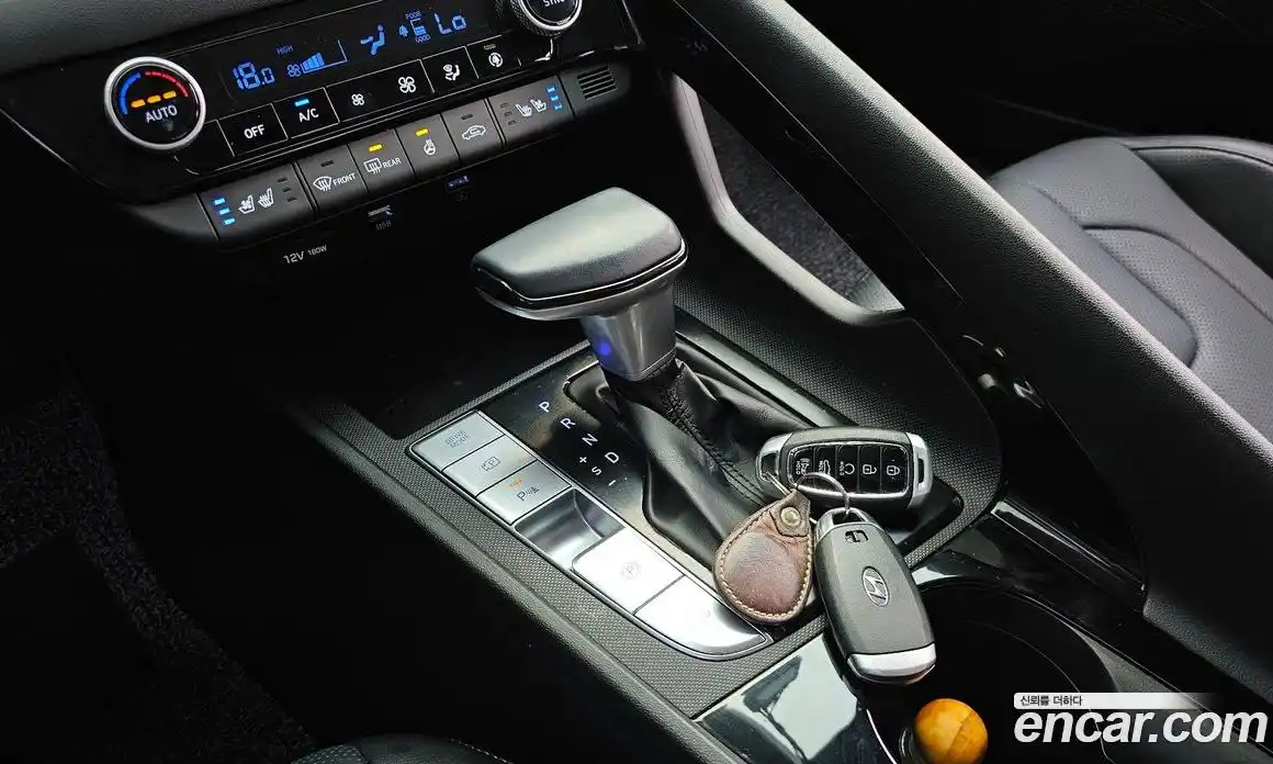 Hyundai Avante 2021 1.6 автомат (гидро), фото 12