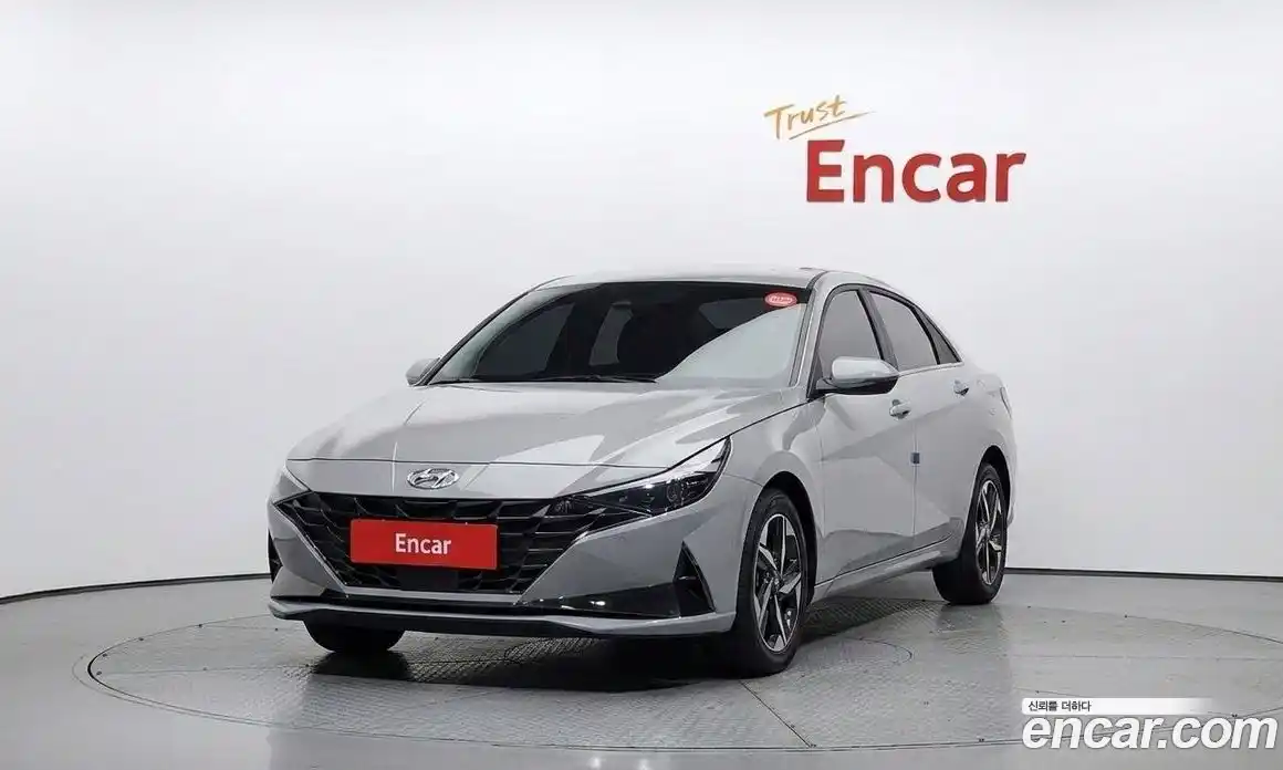 Hyundai Avante 2021 1.6 автомат (гидро), фото 3