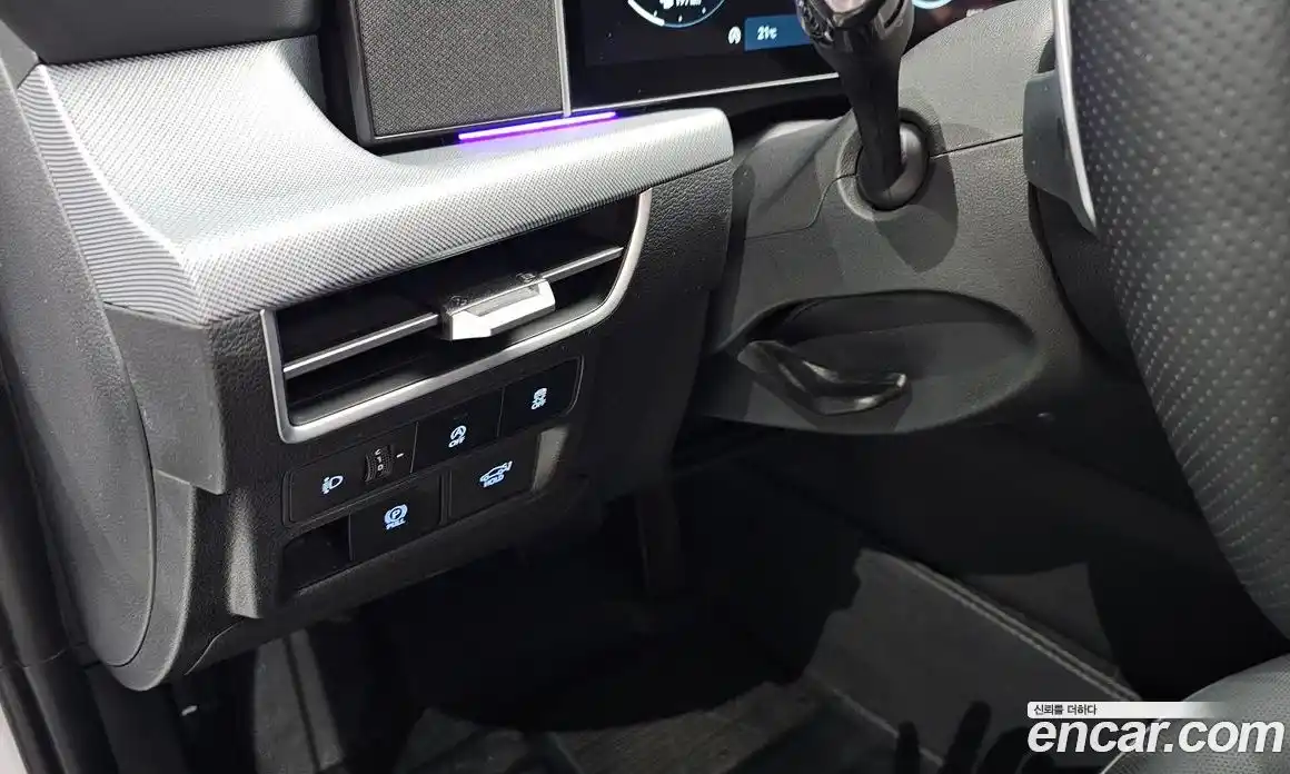 Hyundai Sonata 2025 2.0 автомат (гидро), фото 32