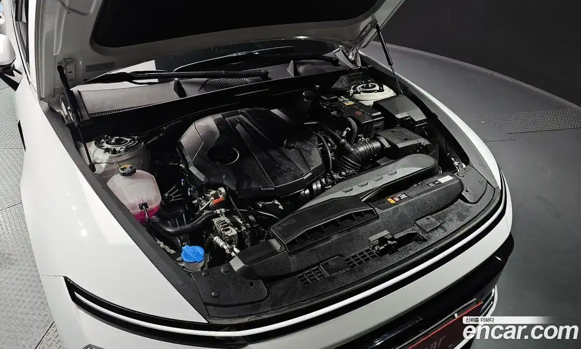 Hyundai Sonata 2025 2.0 автомат (гидро), фото 6