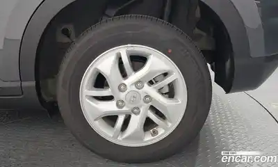 Hyundai Venue 2025 1.6 автомат (гидро), миниатюра 6
