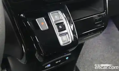 Hyundai Staria 2025 3.5 автомат (гидро), миниатюра 12