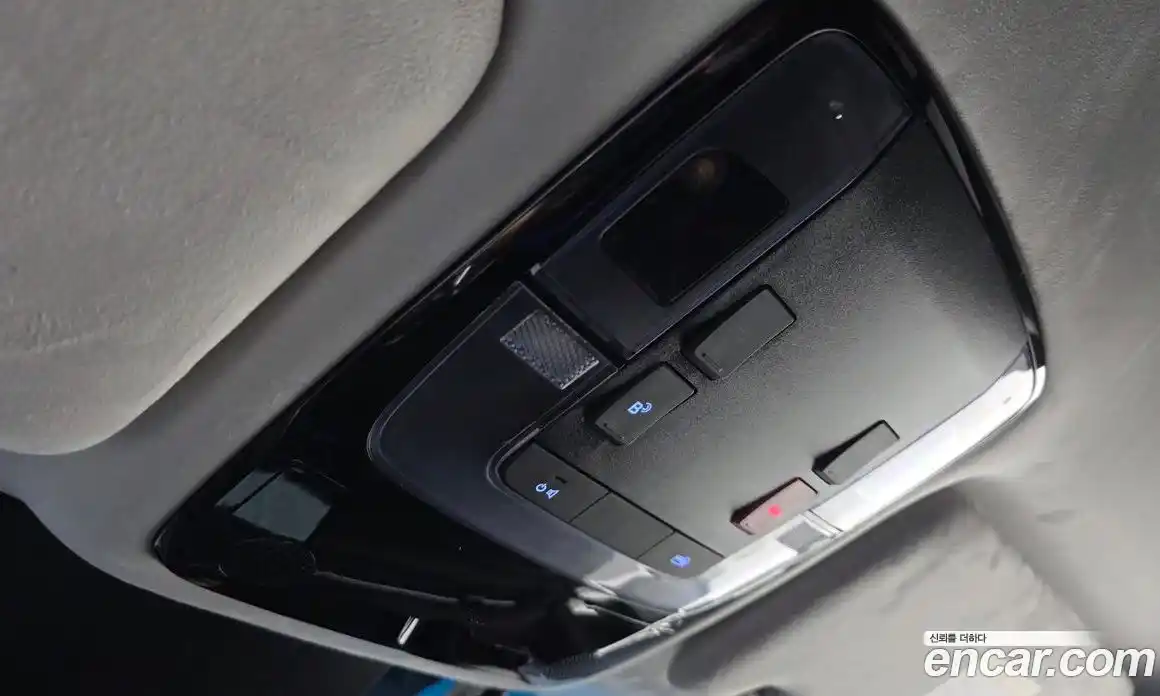 Hyundai Staria 2025 3.5 автомат (гидро), фото 23