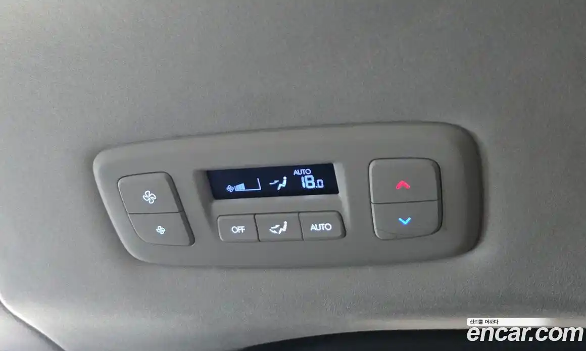 Hyundai Staria 2025 3.5 автомат (гидро), фото 29