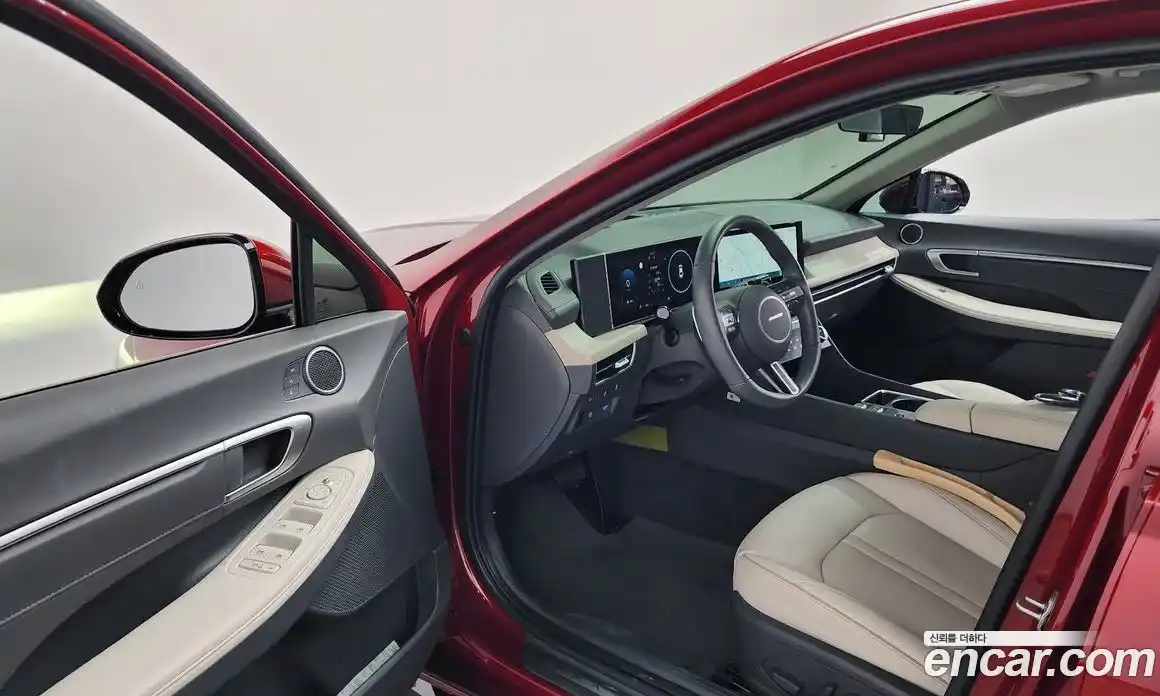 Hyundai Sonata 2025 1.6 автомат (гидро), фото 13
