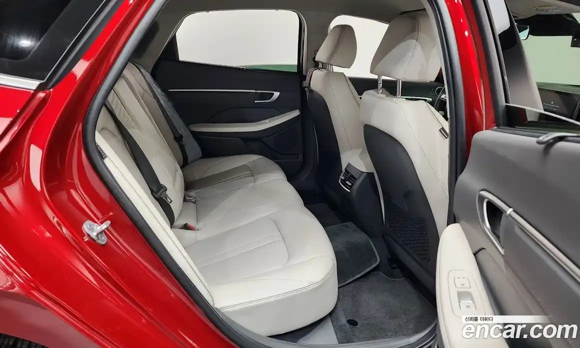 Hyundai Sonata 2025 1.6 автомат (гидро), фото 17