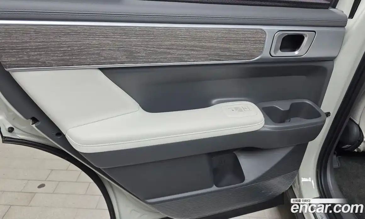 Hyundai Santa Fe 2025 1.6 автомат (гидро), фото 15