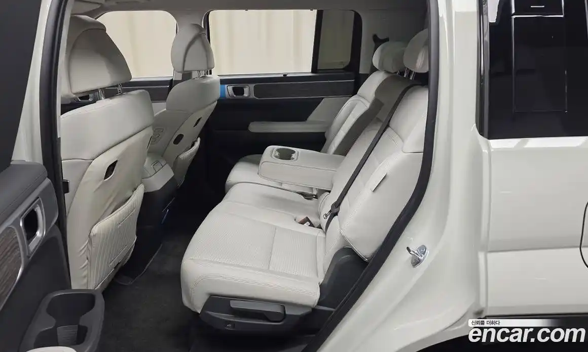 Hyundai Santa Fe 2025 1.6 автомат (гидро), фото 18