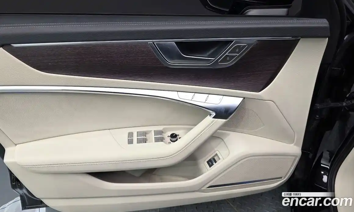 Audi A6 2022 3.0 автомат (гидро), фото 14