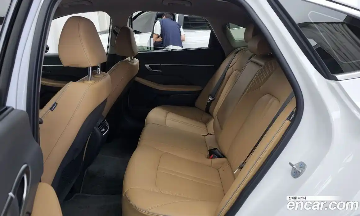 Hyundai Sonata 2025 1.6 автомат (гидро), фото 16