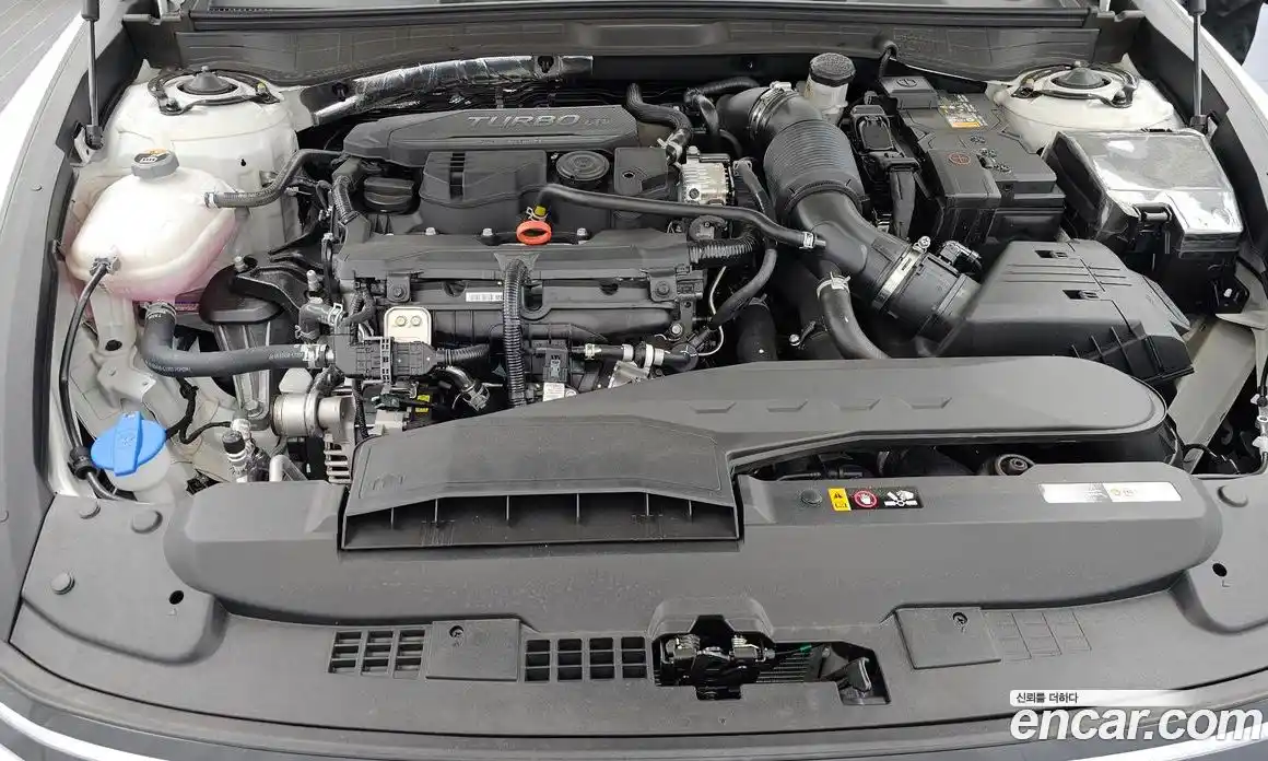 Hyundai Sonata 2025 1.6 автомат (гидро), фото 6