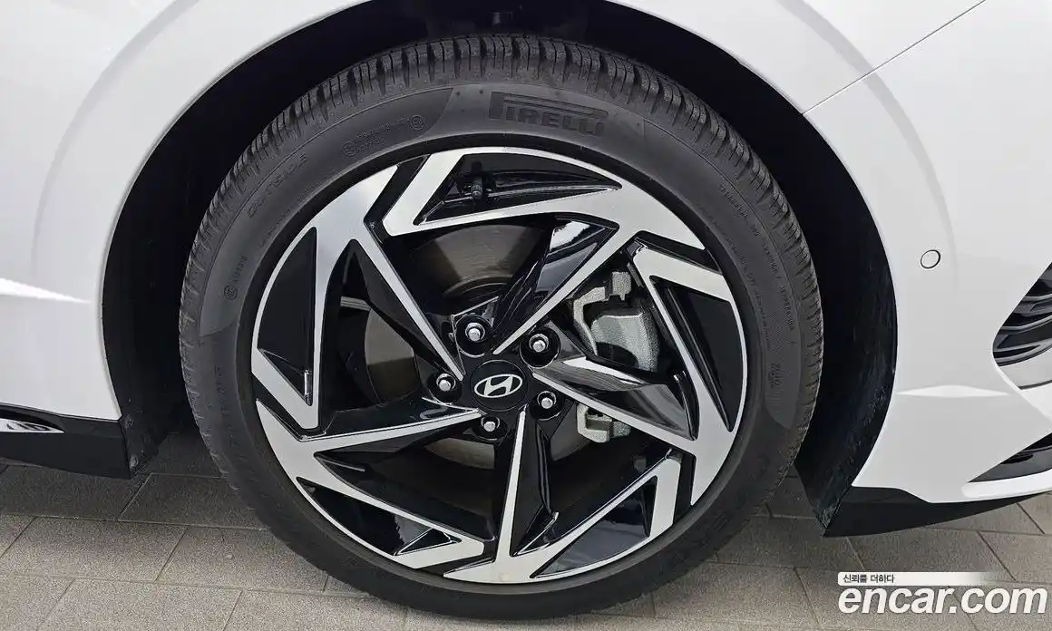 Hyundai Sonata 2025 1.6 автомат (гидро), фото 7