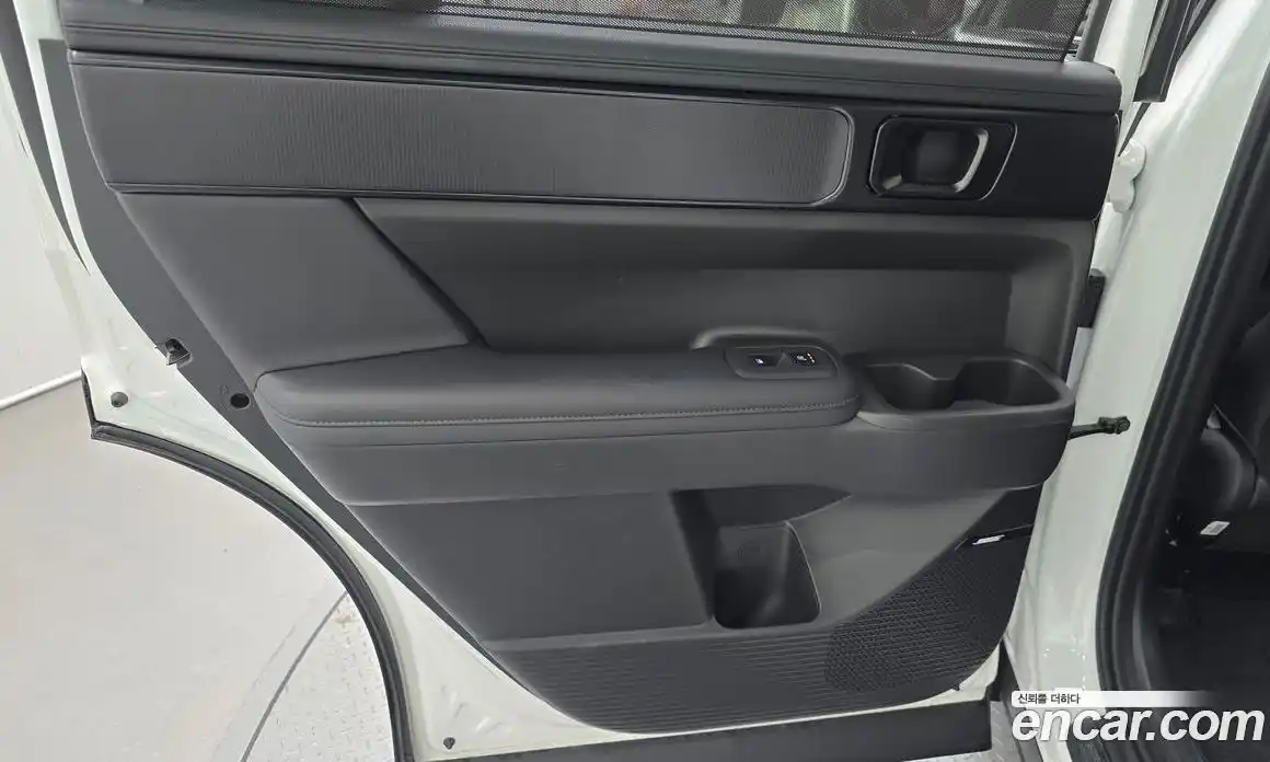 Hyundai Santa Fe 2024 1.6 автомат (гидро), фото 15
