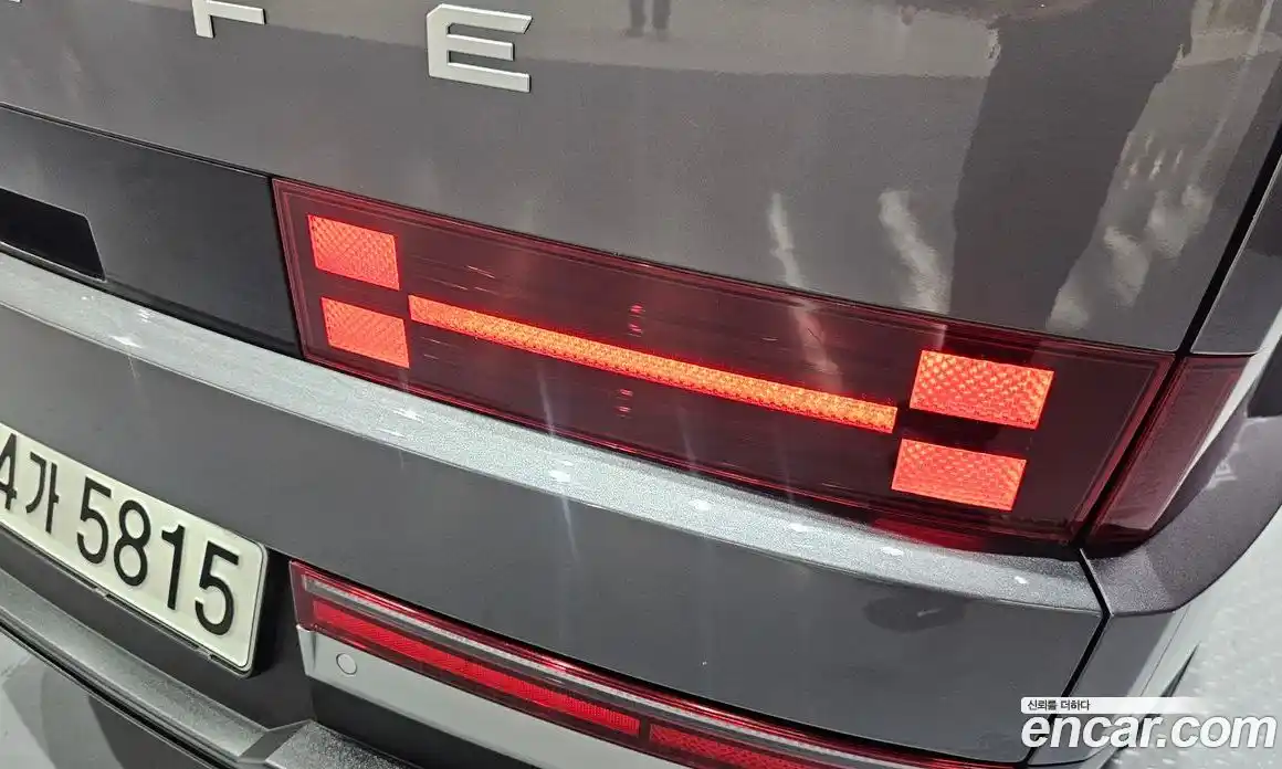 Hyundai Santa Fe 2024 2.5 автомат (гидро), фото 9