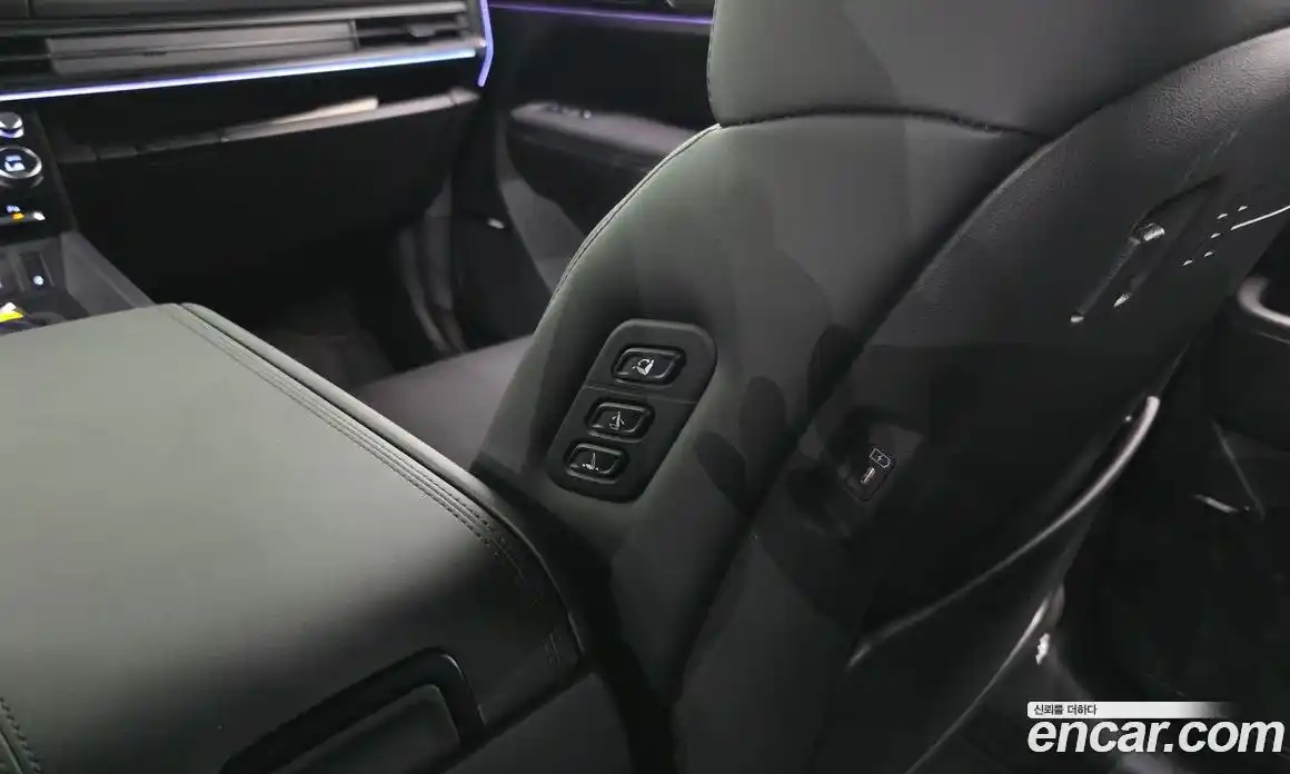 Hyundai Santa Fe 2025 2.5 автомат (гидро), фото 31