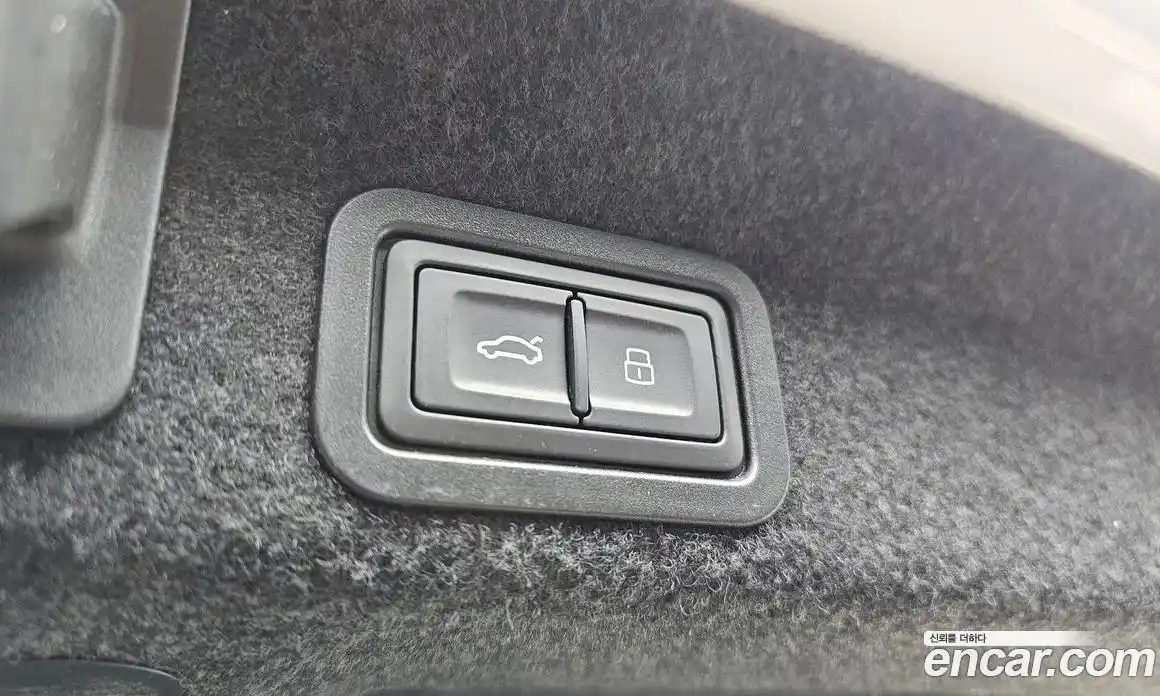 Audi A6 2023 2.0 автомат (гидро), фото 26
