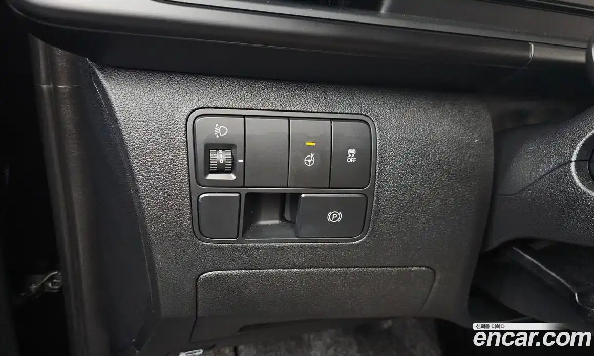 Hyundai Staria 2021 3.5 автомат (гидро), фото 22