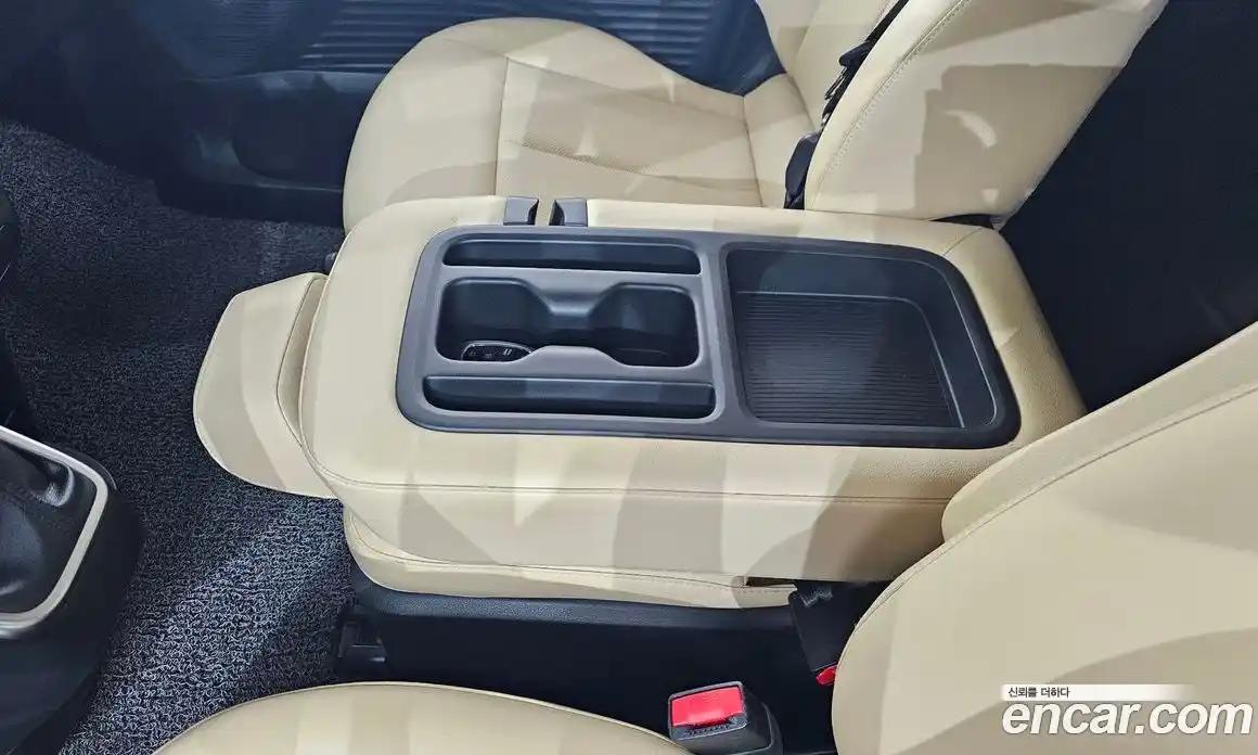 Hyundai Staria 2021 3.5 автомат (гидро), фото 30