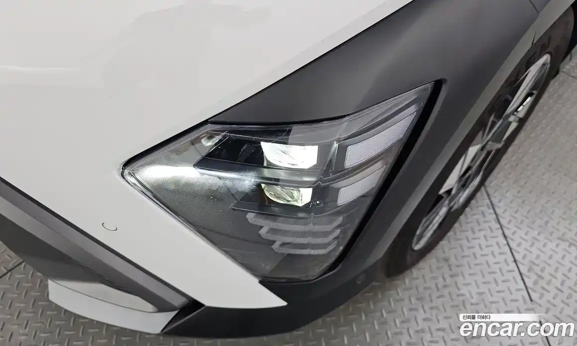 Hyundai Kona 2024 1.6 автомат (гидро), фото 7