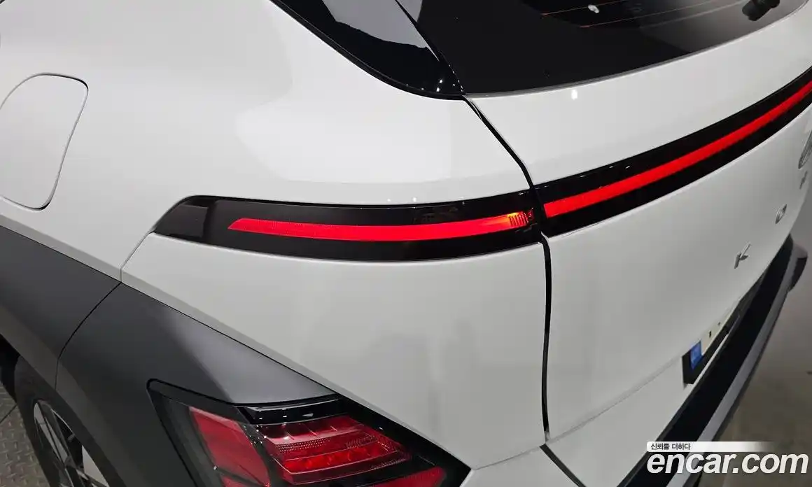 Hyundai Kona 2024 1.6 автомат (гидро), фото 8
