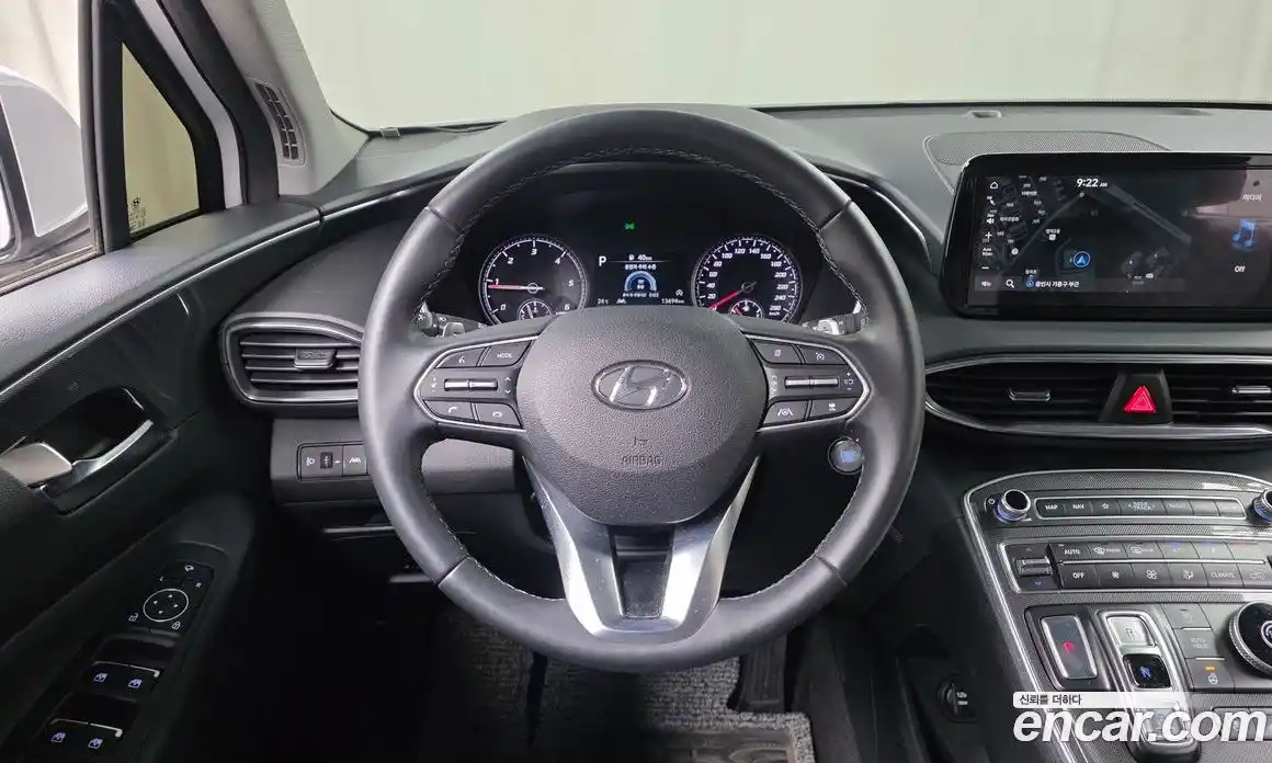 Hyundai Santa Fe 2022 2.2 автомат (гидро), фото 19