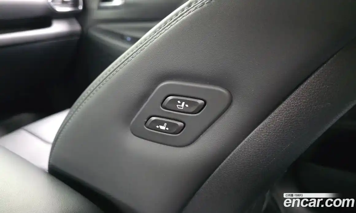 Hyundai Santa Fe 2022 2.2 автомат (гидро), фото 24