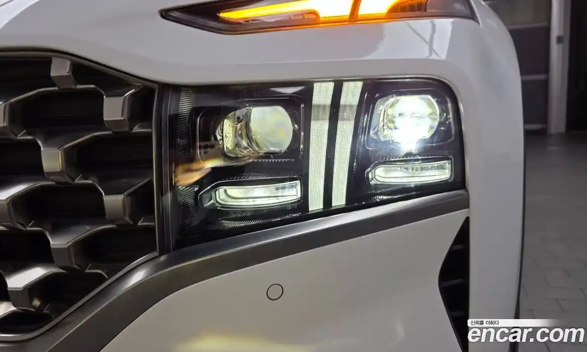 Hyundai Santa Fe 2022 2.2 автомат (гидро), фото 8
