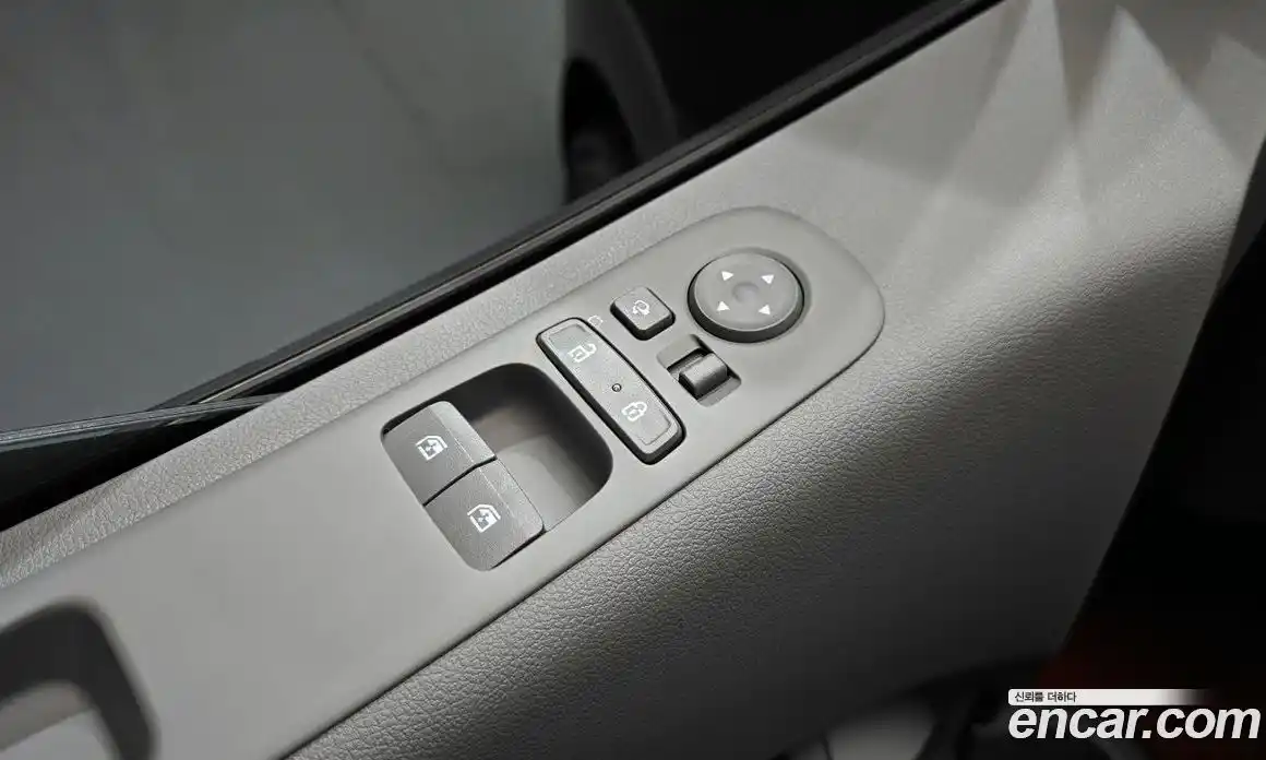Hyundai Staria 2024 2.2 автомат (гидро), фото 21