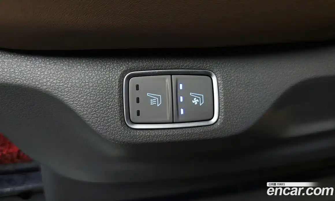 Hyundai Staria 2024 2.2 автомат (гидро), фото 30