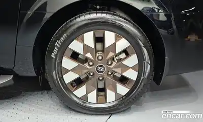 Hyundai Staria 2024 2.2 автомат (гидро), миниатюра 7