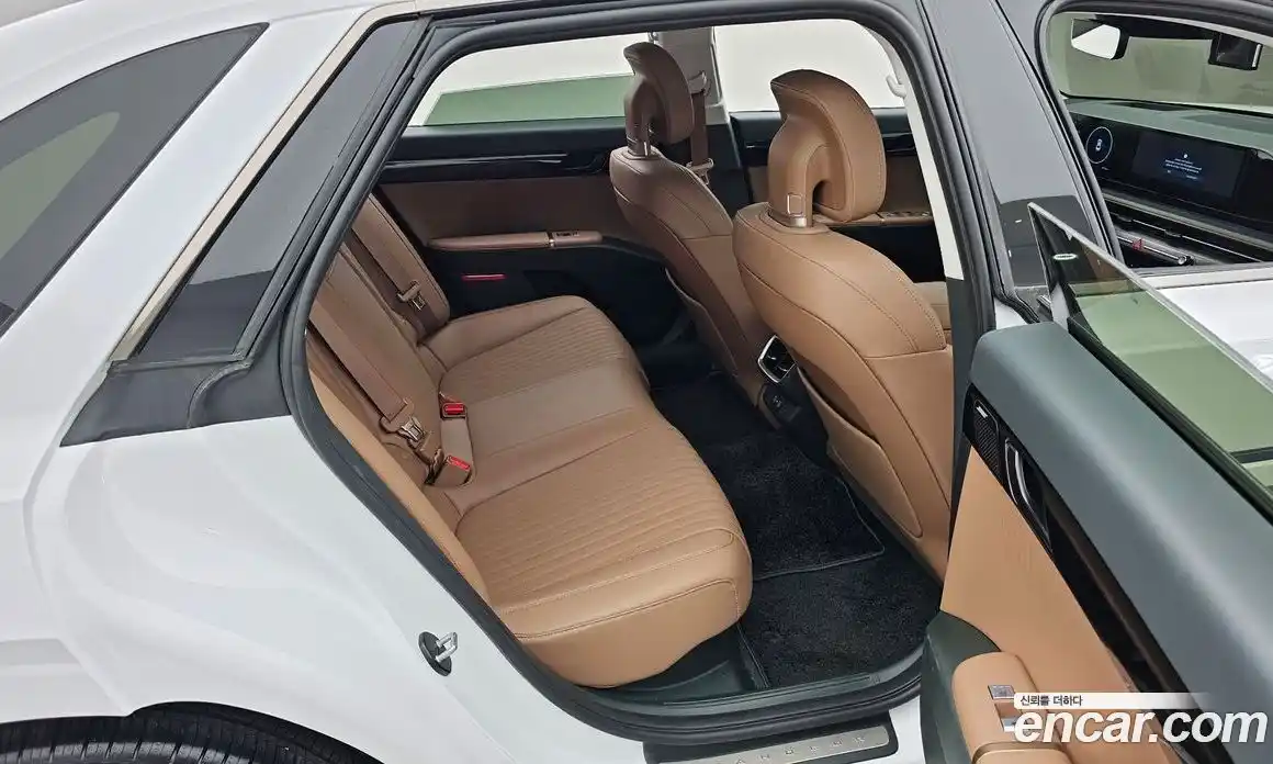 Hyundai Grandeur 2024 1.6 автомат (гидро), фото 12