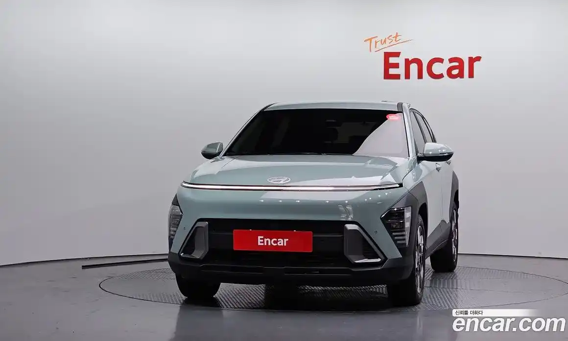 Hyundai Kona 2023 1.6 автомат (гидро), фото 3