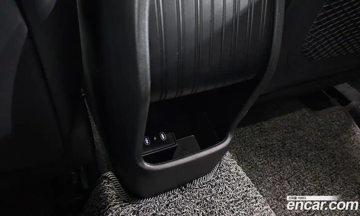Hyundai Kona 2023 1.6 автомат (гидро), фото 31