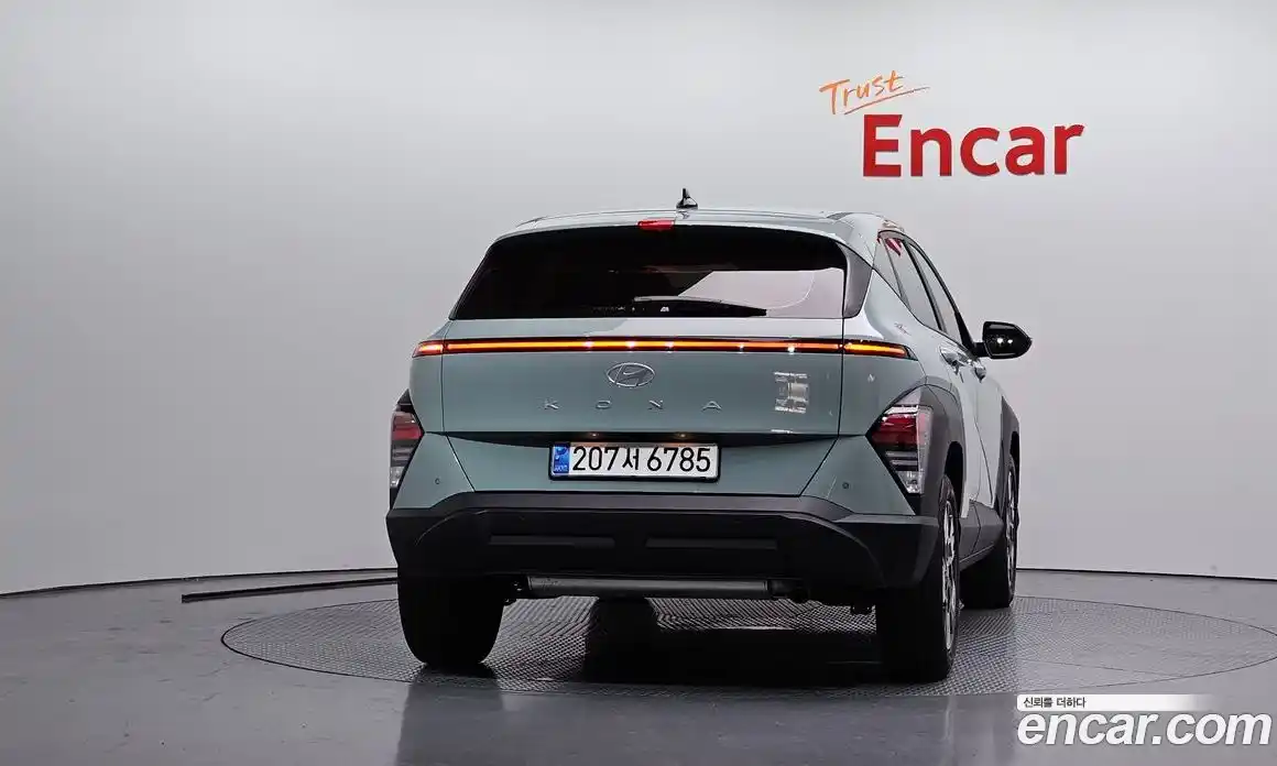 Hyundai Kona 2023 1.6 автомат (гидро), фото 4