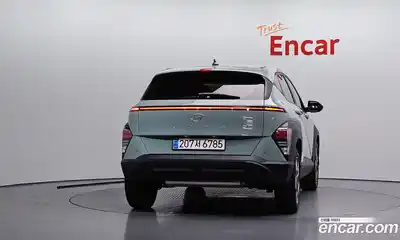 Hyundai Kona 2023 1.6 автомат (гидро), миниатюра 4