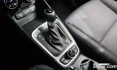 Hyundai Venue 2025 1.6 автомат (гидро), миниатюра 12
