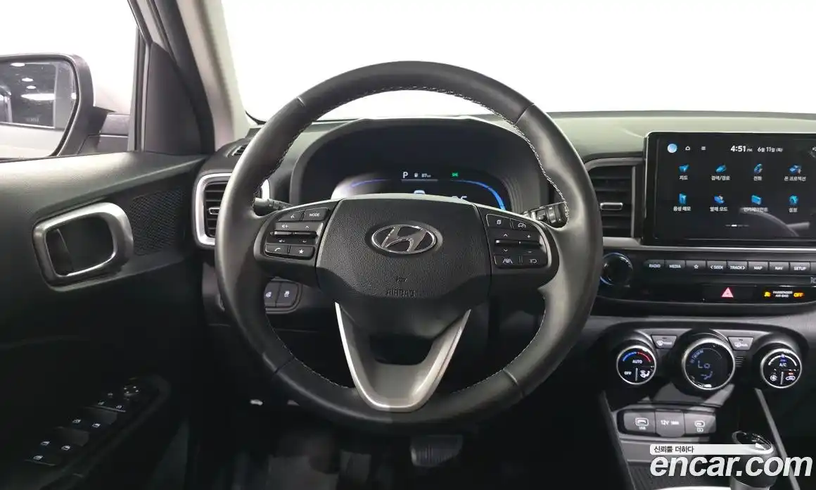 Hyundai Venue 2025 1.6 автомат (гидро), фото 19