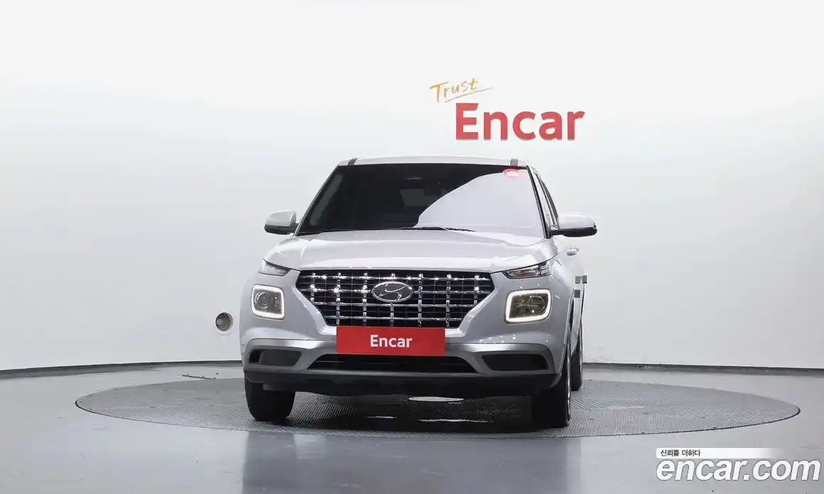 Hyundai Venue 2025 1.6 автомат (гидро), фото 3