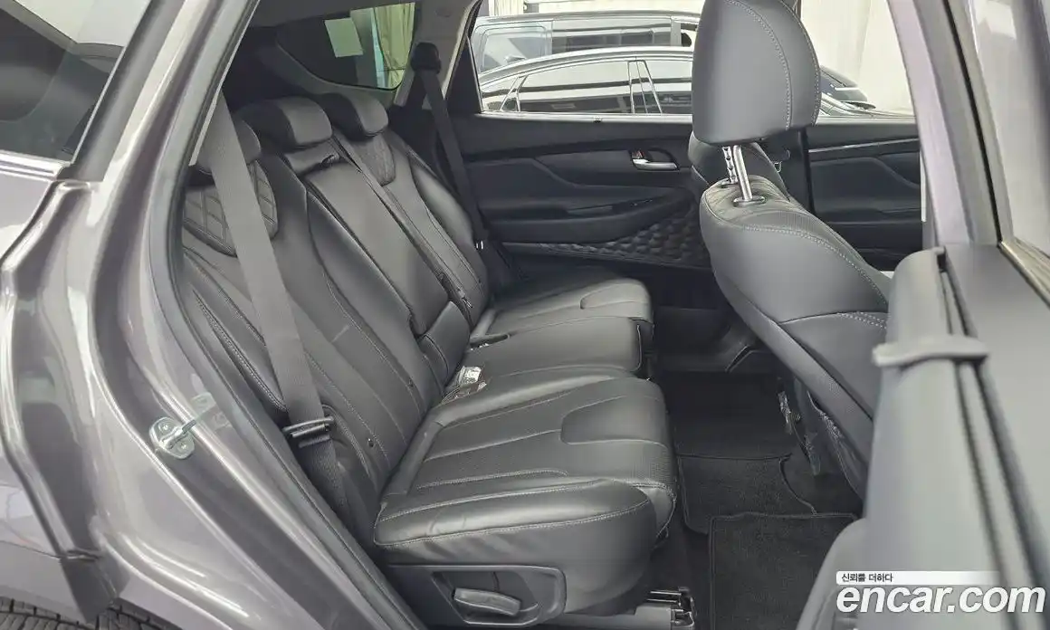 Hyundai Santa Fe 2022 2.2 автомат (гидро), фото 17