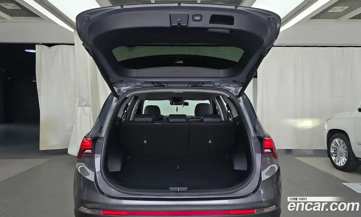 Hyundai Santa Fe 2022 2.2 автомат (гидро), фото 26