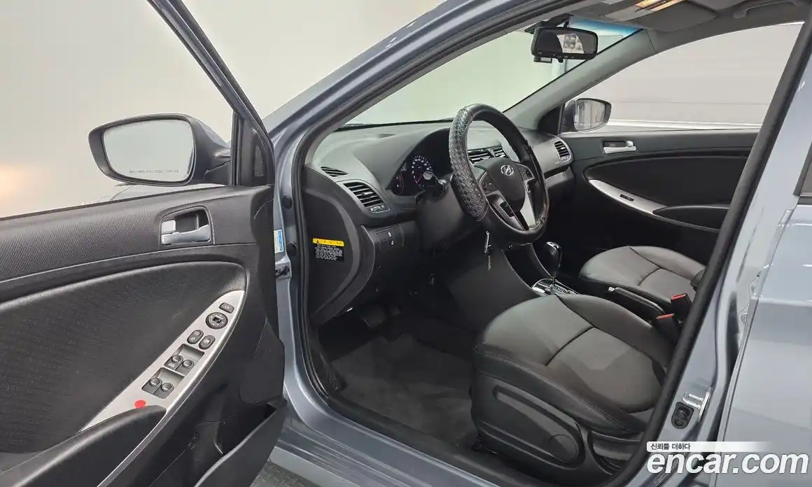 Hyundai Accent 2018 1.4 автомат (гидро), фото 13