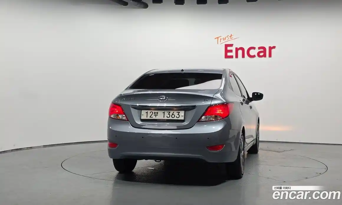 Hyundai Accent 2018 1.4 автомат (гидро), фото 4