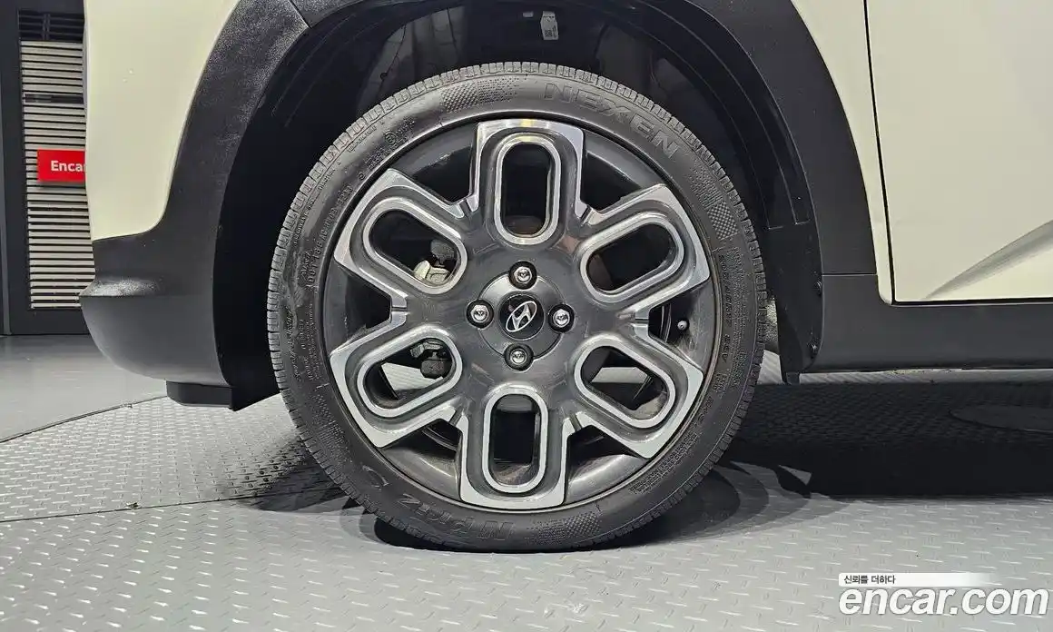 Hyundai Casper 2023 1.0 автомат (гидро), фото 5