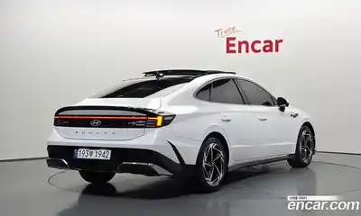 Hyundai Sonata 2024 1.6 автомат (гидро), миниатюра 2