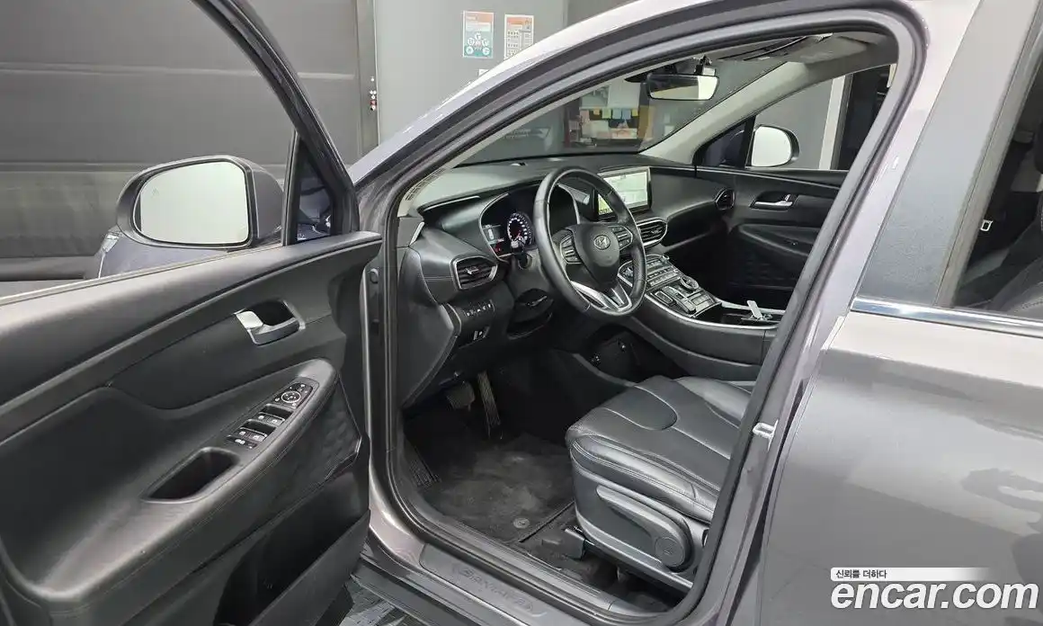 Hyundai Santa Fe 2023 1.6 автомат (гидро), фото 13