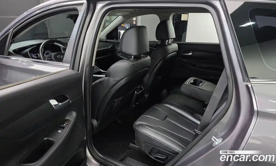 Hyundai Santa Fe 2023 1.6 автомат (гидро), фото 17